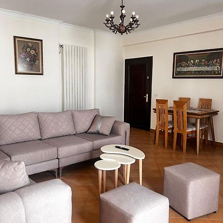 Lu Apartament Vlorë Buitenkant foto