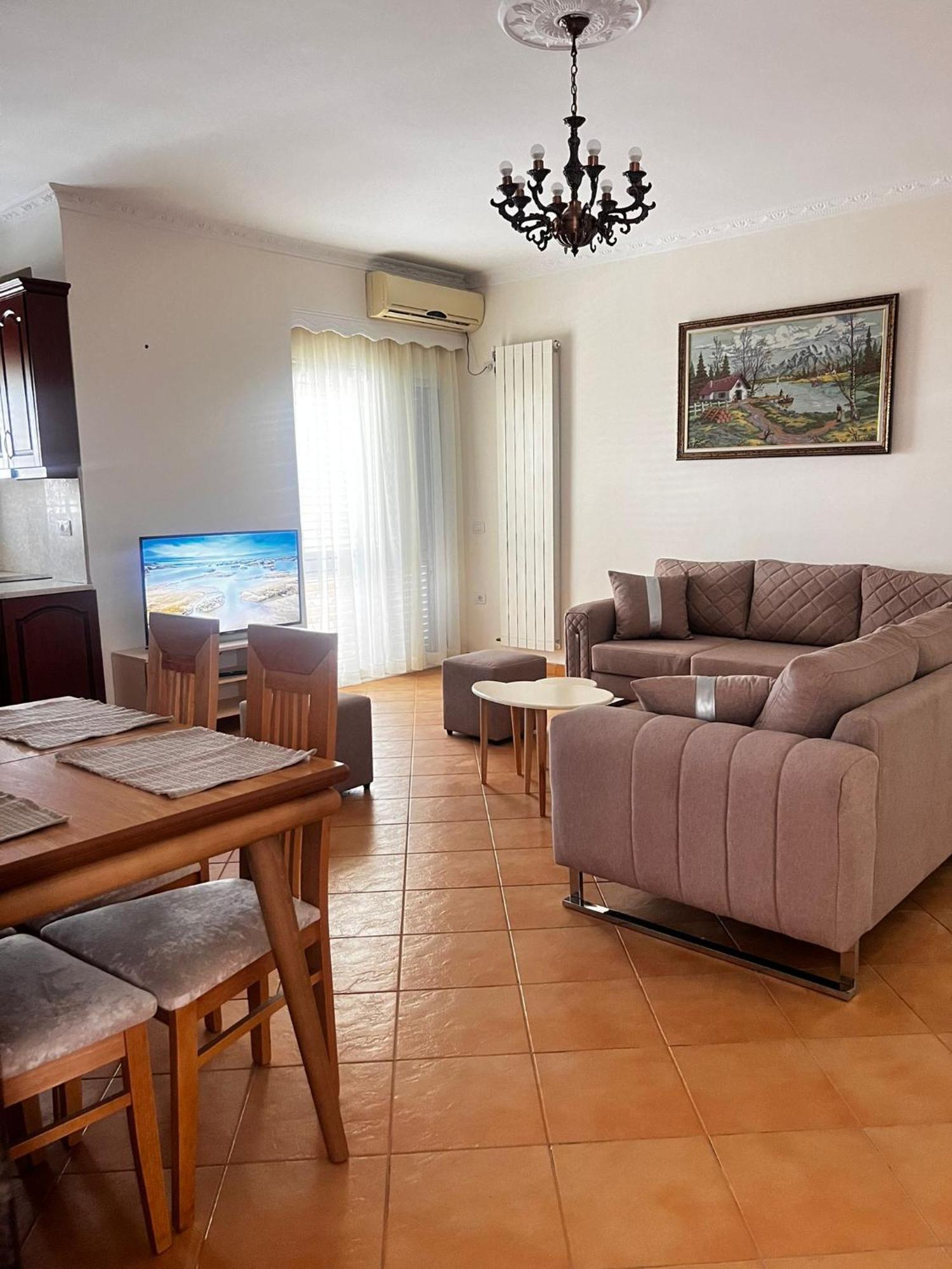 Lu Apartament Vlorë Buitenkant foto